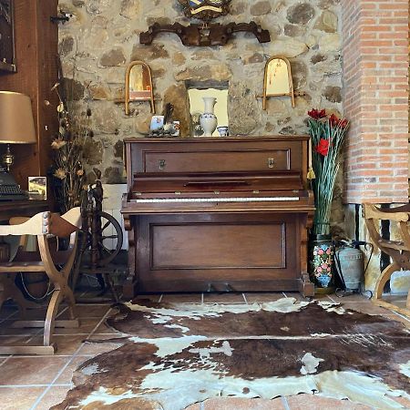 Posada De Sena Екстериор снимка